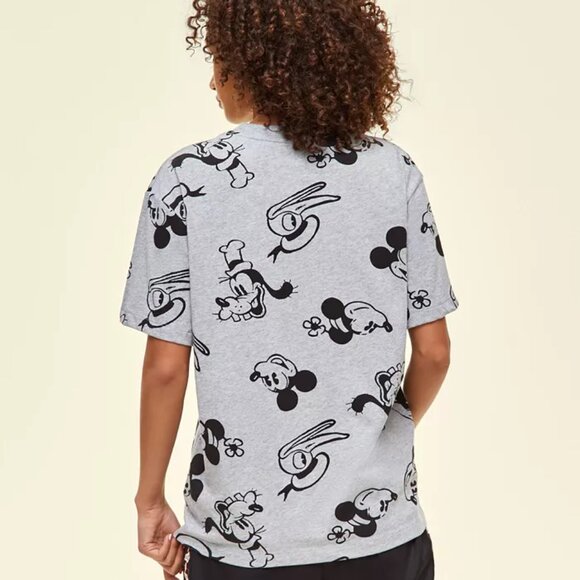 Disney x Macy's Exclusvie Edition Adult Unisex Mickey and Friends T-Shirt - Picture 9 of 9